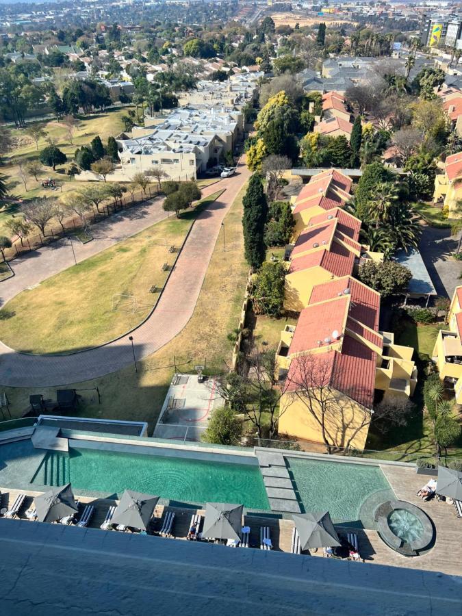 The Capital On The Park Hotel Johannesburg Exterior photo